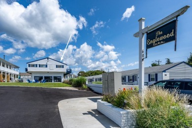 Beach Condo For Sale in West Yarmouth, Massachusetts