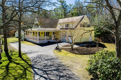 Beach Home For Sale in Mashpee, Massachusetts