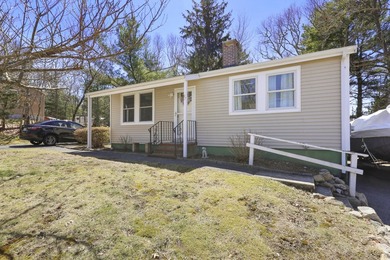 Beach Home For Sale in Monument Beach, Massachusetts