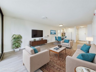 Beach Condo For Sale in Honolulu, Hawaii