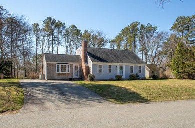 Beach Home Sale Pending in Cotuit, Massachusetts