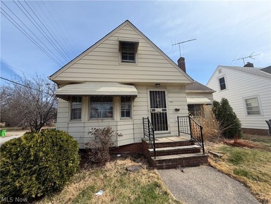 Beach Home Sale Pending in Euclid, Ohio