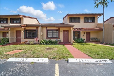 Beach Townhome/Townhouse For Sale in Miami, Florida