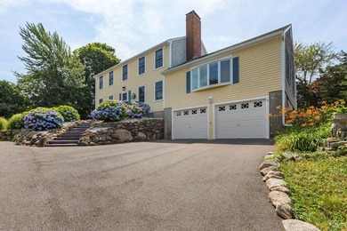 Beach Home For Sale in South Dennis, Massachusetts