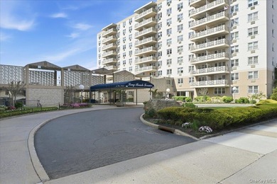 Beach Home For Sale in Long Beach, New York