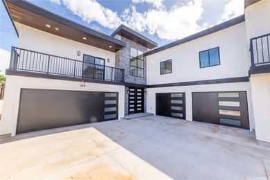 Beach Home For Sale in Pearl City, Hawaii