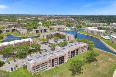 Beach Condo Sale Pending in Sunrise, Florida