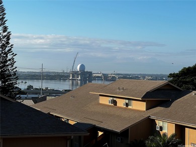 Beach Condo For Sale in Pearl City, Hawaii