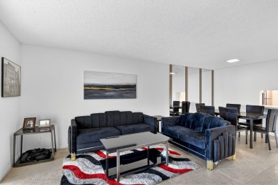 Beach Condo For Sale in Boynton Beach, Florida