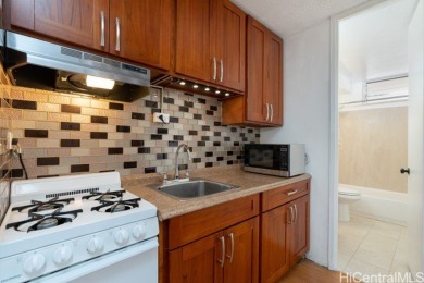 Beach Condo For Sale in Honolulu, Hawaii