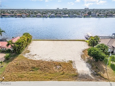Beach Lot For Sale in Cape Coral, Florida