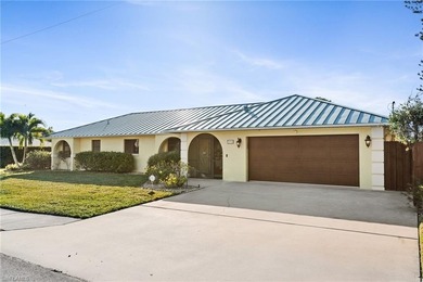 Beach Home For Sale in Naples, Florida