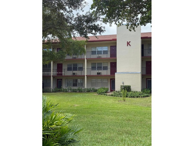 Beach Condo For Sale in Pembroke Pines, Florida