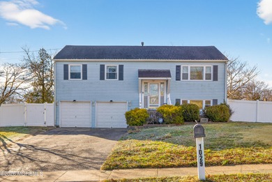 Beach Home For Sale in Toms River, New Jersey