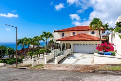 Beach Home For Sale in Honolulu, Hawaii