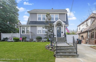 Beach Home Sale Pending in Staten Island, New York