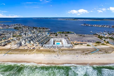 Beach Condo For Sale in Mantoloking, New Jersey
