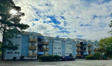 Beach Condo For Sale in Hampton, Virginia