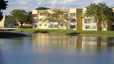 Beach Condo For Sale in Tamarac, Florida