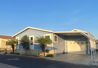 Beach Home For Sale in Huntington Beach, California