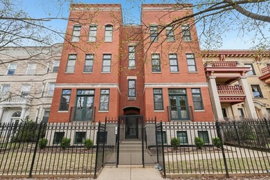 Beach Condo Active Under Contract in Chicago, Illinois