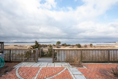 Beach Condo For Sale in West Yarmouth, Massachusetts