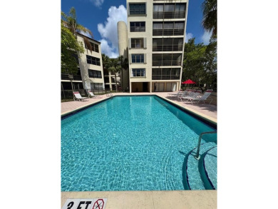 Beach Condo For Sale in Pompano Beach, Florida