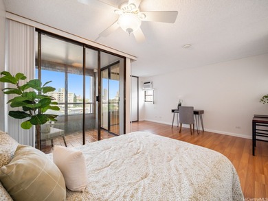 Beach Condo Active Under Contract in Honolulu, Hawaii