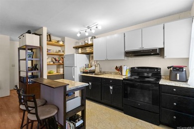 Beach Condo For Sale in Honolulu, Hawaii