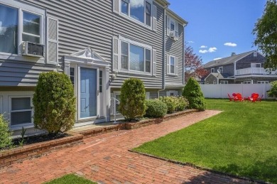 Beach Condo For Sale in Dennis Port, Massachusetts