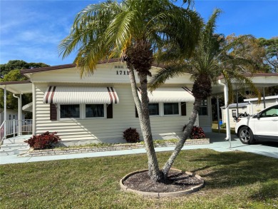 Beach Home For Sale in Sarasota, Florida