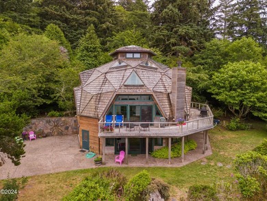 Beach Home For Sale in Neskowin, Oregon