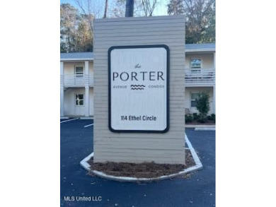 Beach Condo For Sale in Ocean Springs, Mississippi