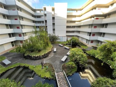 Beach Condo Off Market in Honolulu, Hawaii