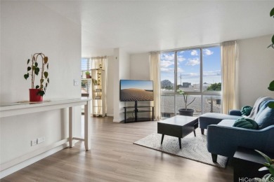 Beach Condo For Sale in Honolulu, Hawaii