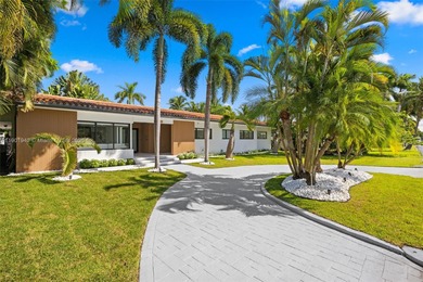 Beach Home For Sale in Hollywood, Florida