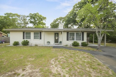 Beach Home For Sale in Fort Walton Beach, Florida