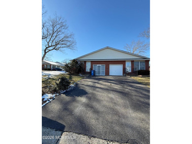 Beach Condo Sale Pending in Manahawkin, New Jersey