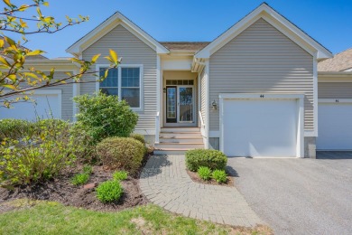 Beach Condo For Sale in Mashpee, Massachusetts