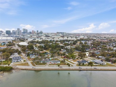 Beach Home For Sale in Tampa, Florida