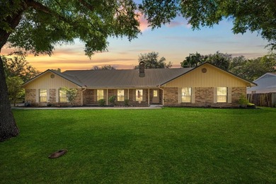 Beach Home For Sale in Fort Walton Beach, Florida