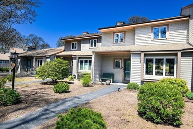 Beach Condo For Sale in Dennis, Massachusetts