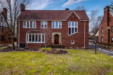 Beach Home For Sale in Shaker Heights, Ohio