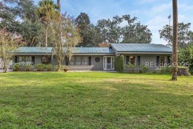 Beach Home For Sale in Bluffton, South Carolina