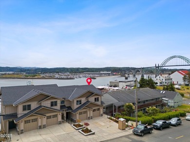 Beach Townhome/Townhouse For Sale in Newport, Oregon