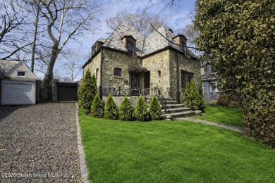 Beach Home For Sale in Staten Island, New York