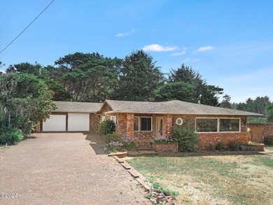 Beach Home For Sale in Waldport, Oregon