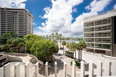 Beach Condo For Sale in Miami, Florida