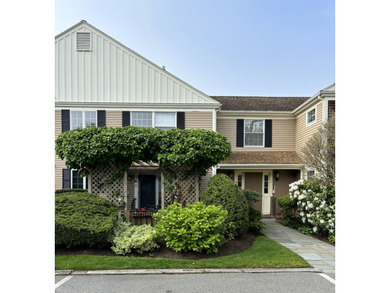 Beach Condo For Sale in Osterville, Massachusetts