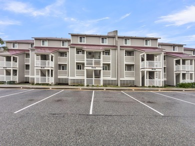 Beach Condo For Sale in Folly Beach, South Carolina